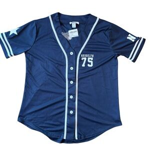 NWT Refugee Baseball Brooklyn Jersey men’s large classic baseball jersey large